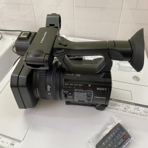 Máy Quay Sony HXR-NX100 Như mới